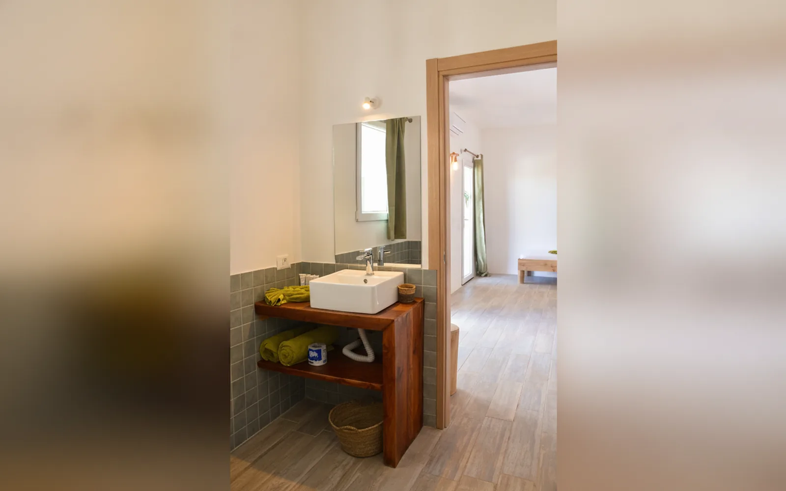 Camera con bagno privato — La Base Hotel, Zanzibar (foto 20)